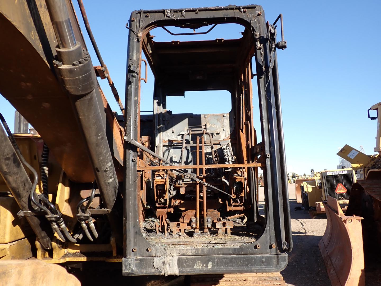 ./imagenes/INVOICE/2019/16419/EXCAVADORA CAT_316FL (7).JPG